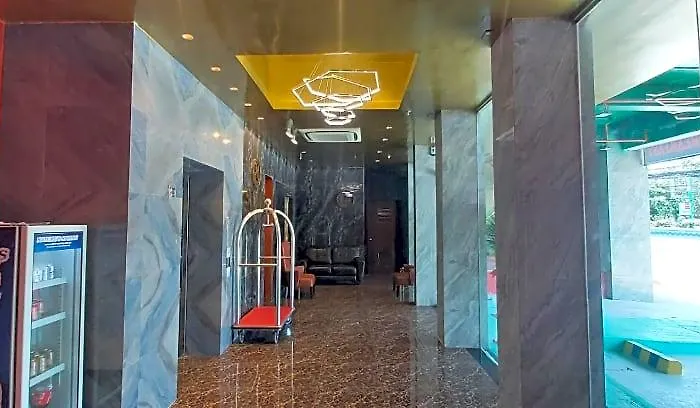 Sempre Premier Mactan Airport Hotel